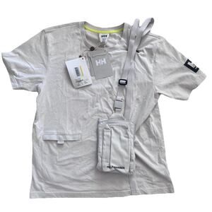 NEW HELLY HANSEN MENS HH LOGO 2.0 SHIRT WITH BAG TOPWEAR $132 MEDIUM M